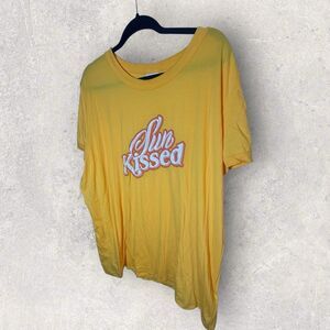 LulaRoe Liv Tshirt-Size 3XL-Yellow With “Sun Kissed”Print On Front Of Shirt-NWT